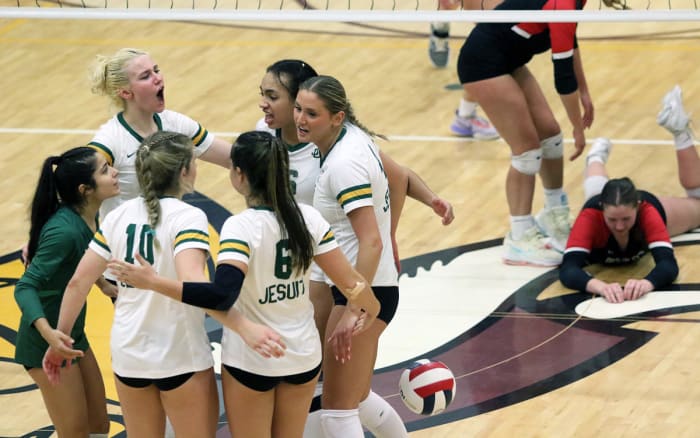 a Jesuit Oregon City 6A Oregon volleyball final November 4 2023 Dan Brood 27